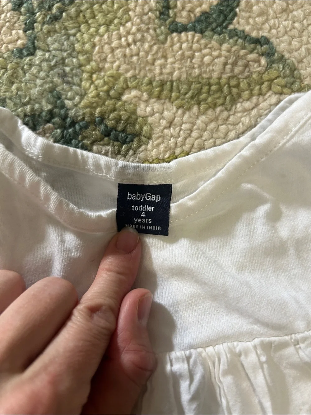 GAP classic white